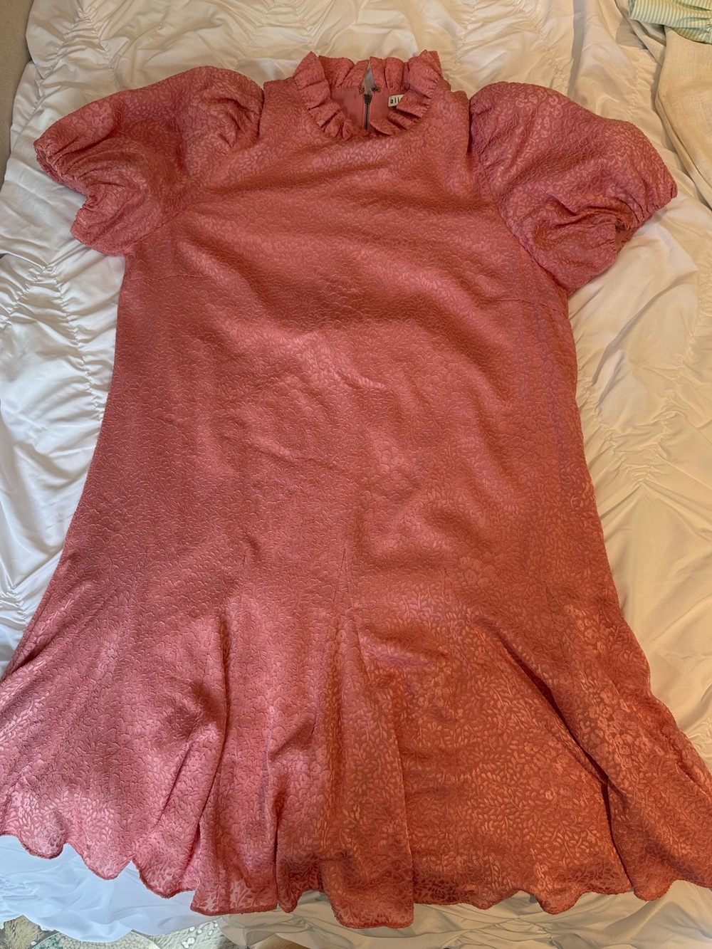 Alice + Olivia Coral Pink Short Sleeve Textured Dress Lined 12